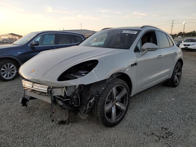  Salvage Porsche Macan Base