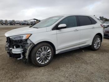  Salvage Ford Edge