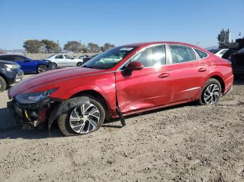  Salvage Hyundai SONATA