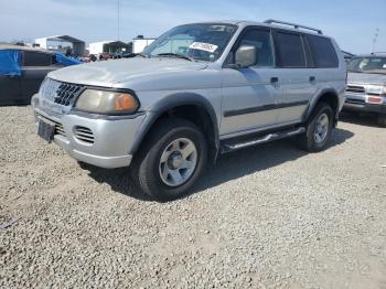  Salvage Mitsubishi Montero