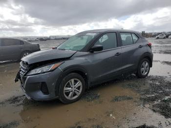  Salvage Nissan Kicks