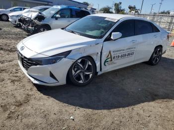  Salvage Hyundai ELANTRA