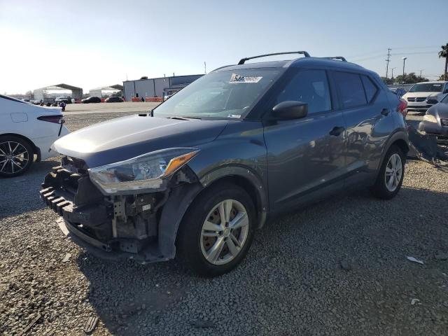  Salvage Nissan Kicks