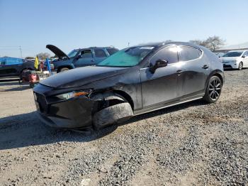  Salvage Mazda 3
