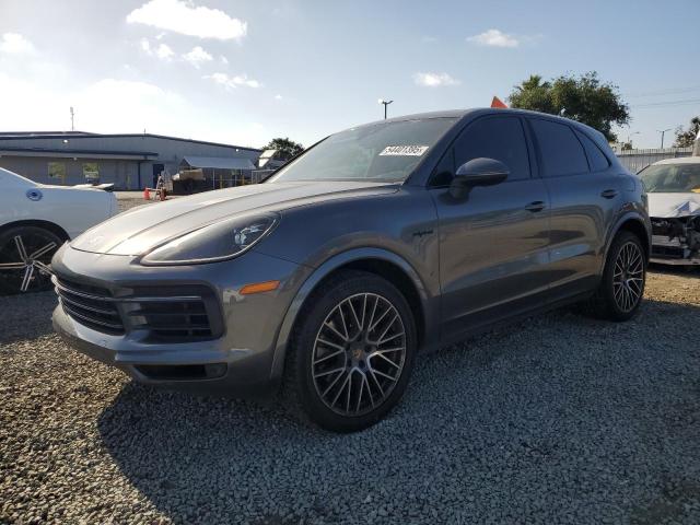  Salvage Porsche Cayenne