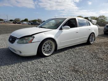 Salvage Nissan Altima