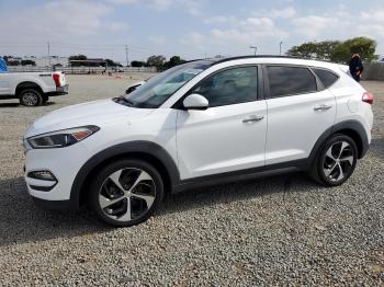  Salvage Hyundai TUCSON