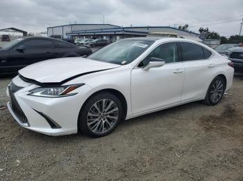 Salvage Lexus Es