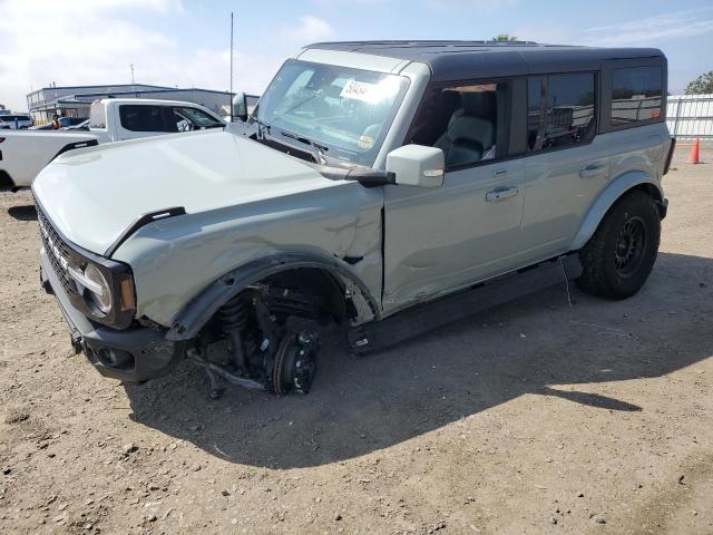  Salvage Ford Bronco