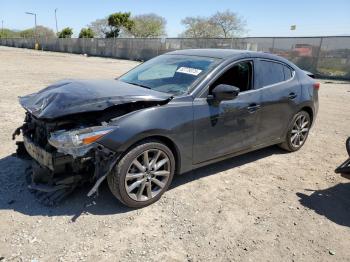  Salvage Mazda 3