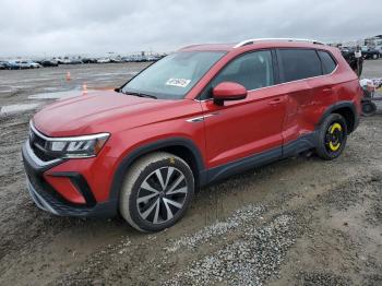  Salvage Volkswagen Taos