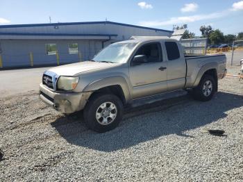  Salvage Toyota Tacoma