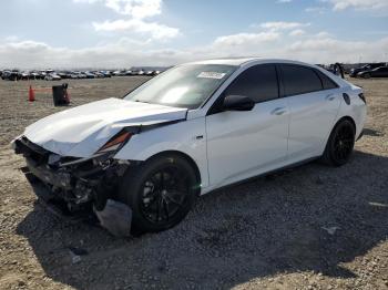  Salvage Hyundai ELANTRA