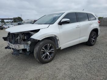  Salvage Toyota Highlander