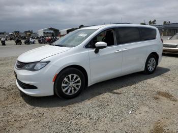  Salvage Chrysler Pacifica