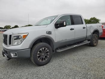  Salvage Nissan Titan