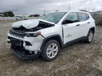  Salvage Jeep Compass