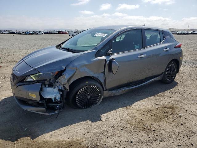  Salvage Nissan LEAF