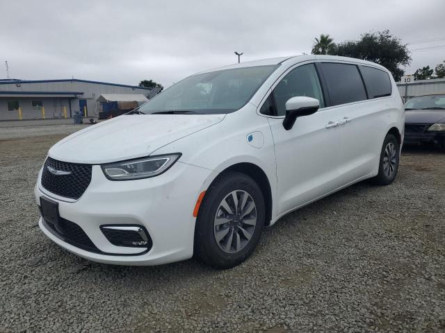  Salvage Chrysler Pacifica