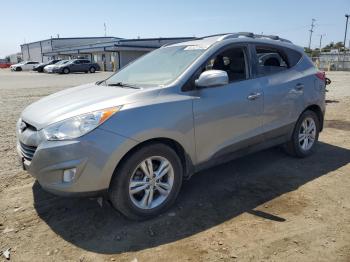  Salvage Hyundai TUCSON