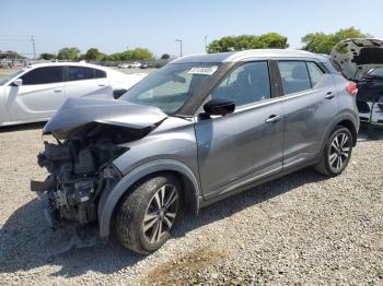  Salvage Nissan Kicks
