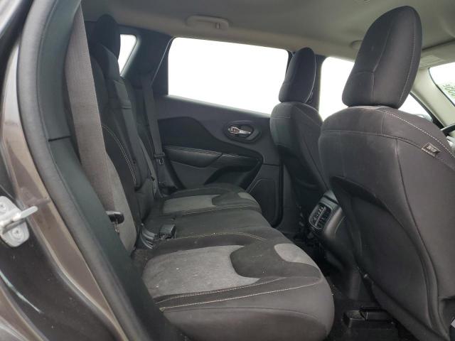 Jeep Grand Cherokee Latitude Image 2