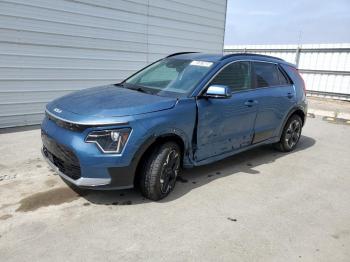 Salvage Kia Niro