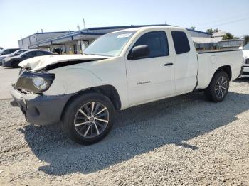  Salvage Toyota Tacoma