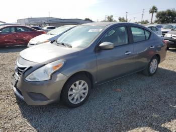  Salvage Nissan Versa