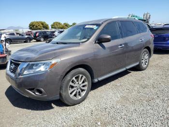  Salvage Nissan Pathfinder