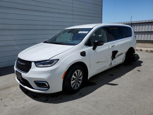  Salvage Chrysler Pacifica