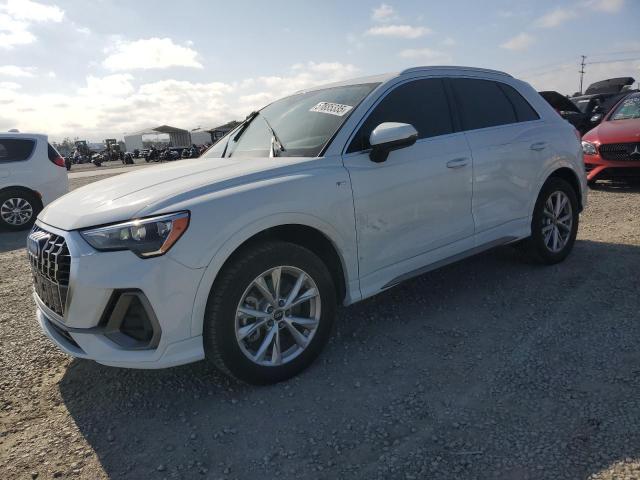  Salvage Audi Q3