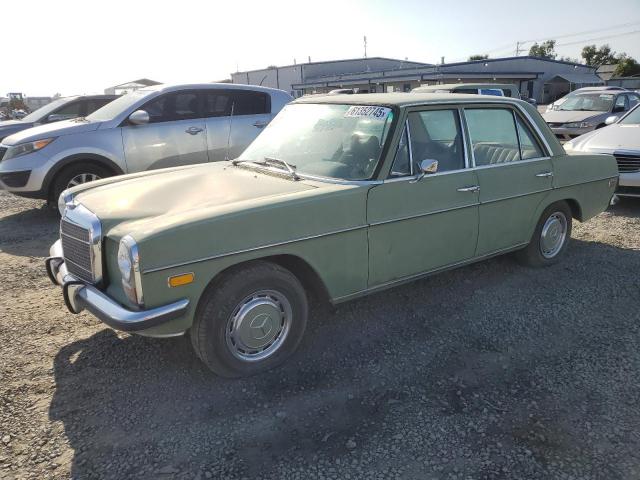  Salvage Mercedes-Benz 220