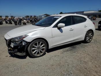  Salvage Mazda 3