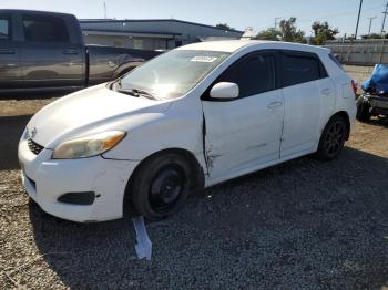  Salvage Toyota Matrix
