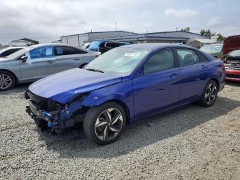  Salvage Hyundai ELANTRA