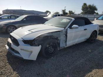  Salvage Ford Mustang