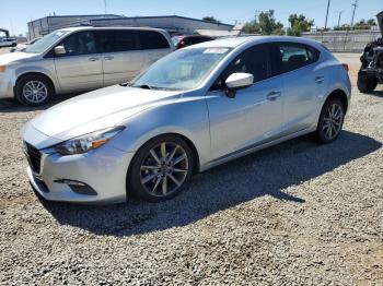  Salvage Mazda 3