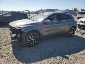  Salvage Mercedes-Benz GLA