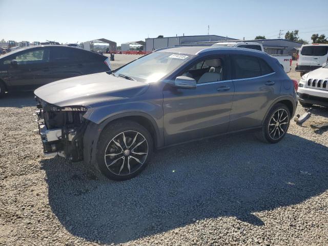  Salvage Mercedes-Benz GLA