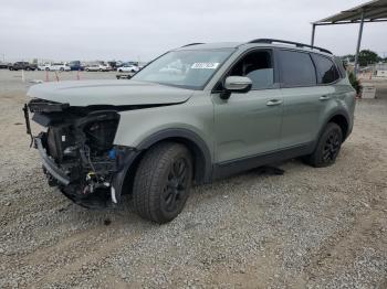  Salvage Kia Telluride