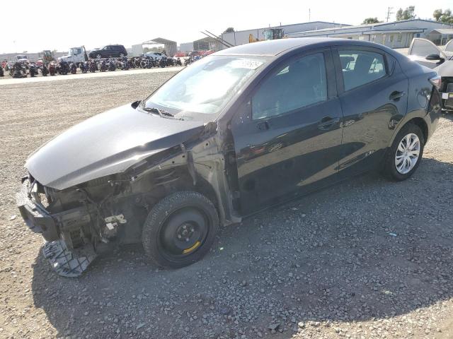  Salvage Toyota Yaris