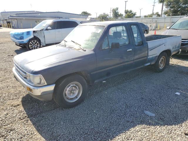  Salvage Toyota Pickup