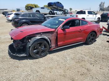  Salvage Ford Mustang