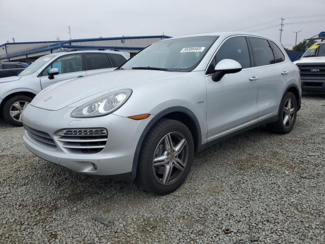  Salvage Porsche Cayenne