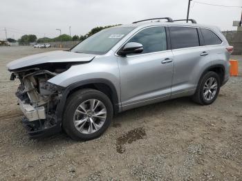  Salvage Toyota Highlander
