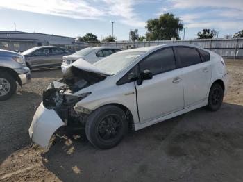  Salvage Toyota Prius