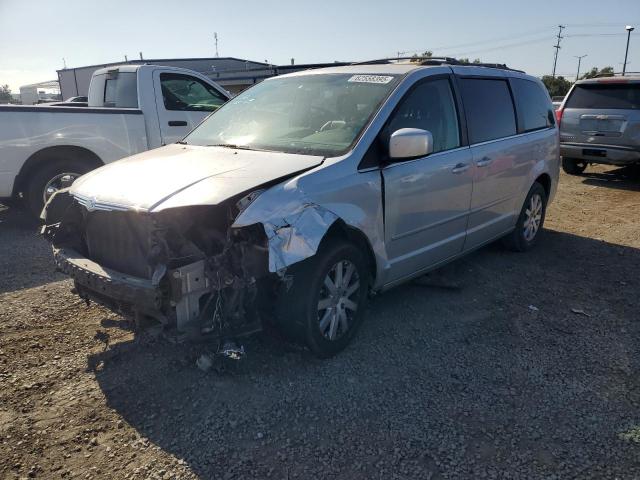  Salvage Chrysler Minivan