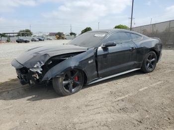  Salvage Ford Mustang