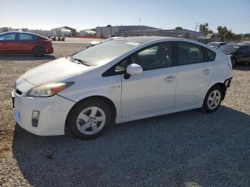  Salvage Toyota Prius
